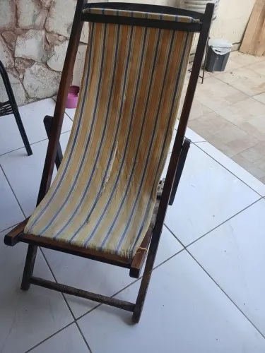 Cadeira Espreguiçadeira de Madeira 