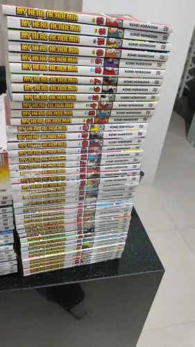Manga My Hero Academia 1 ao 42 Completo e Vigilantes 1 ao 15 Completo