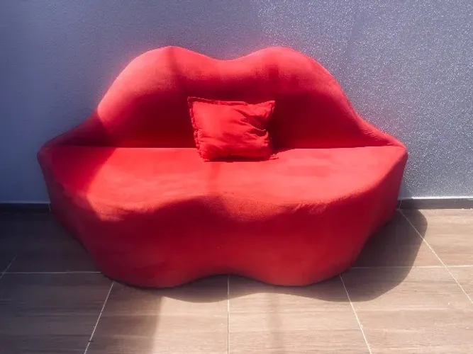 Sofá de boca