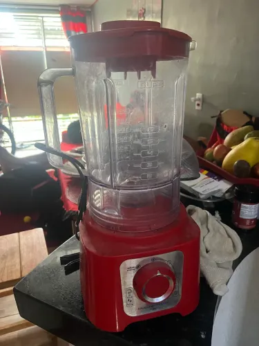 Liquidificador Arno (Deifeito no copo)