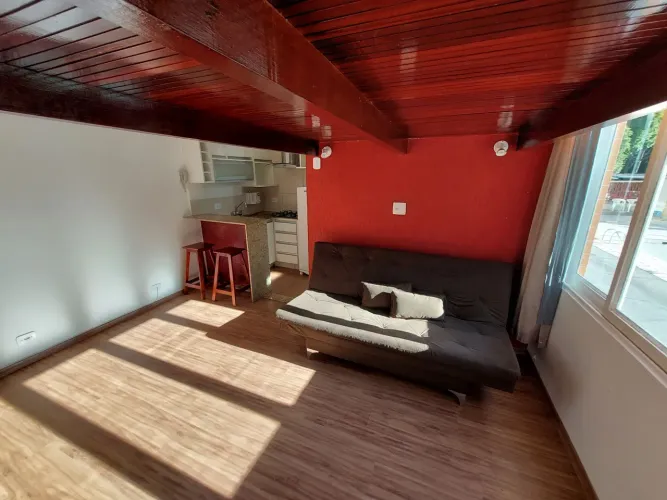 Loft Próximo ao Quitandinha e ao Parque Cremerie
