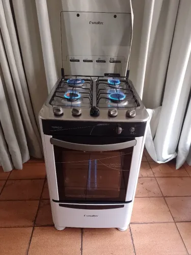 Fogão mesa de Inox 04 bocas, funcionando perfeitamente,elétrico, marca Esmaltec 