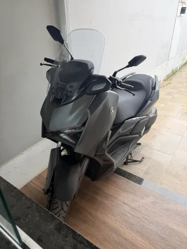 XMAX 300 2027