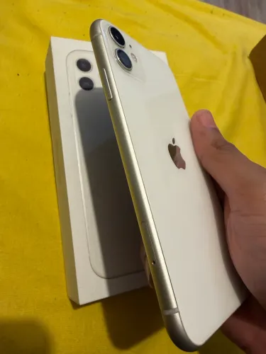 iPhone 11 64 Gb