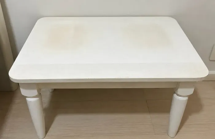 Mesa infantil branca estilo country de TOK STOK
