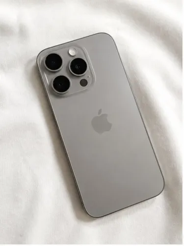 iPhone 15 Pro 256GB Titânio Natural - Impecável - 88% Bateria
