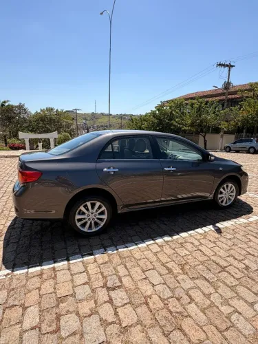 Corolla altis 2011