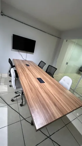 Mesa de Reunião 8 pessoas 2,70m