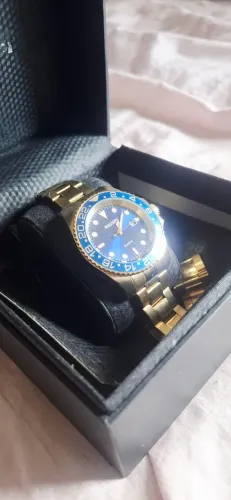Relógio Dourado Magnum