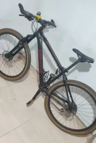 Bicicleta High One aro 29, Toda Shimano Câmbio Shimano altus
