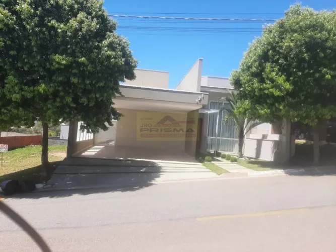 Casa em Condomínio de Alto Padrão em Itupeva-SP, Bairro Phytus: 3 Quartos, 1 Suíte, 2 Sala