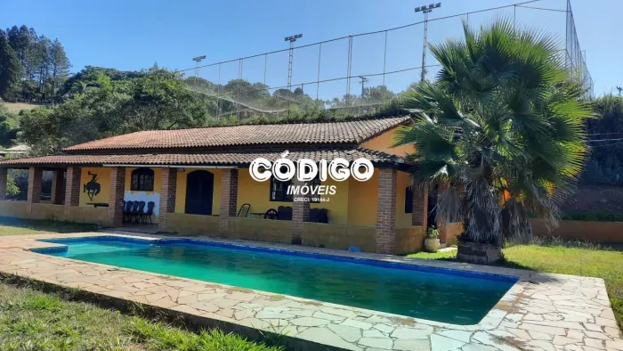 Chácara com 3 dormitórios à venda, 2000 m² por R$ 650.000,00 - Centro - Extrema/MG