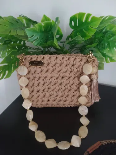 Bolsa artesanal linda e estilosa o q faltava no seu look