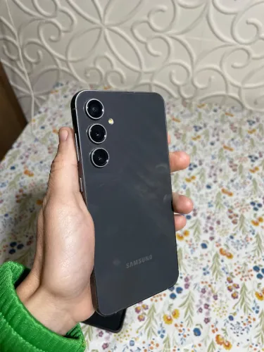 Samsung s23Fe