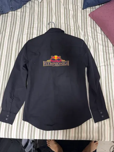 Camisa Levis X Red bull Symphonic