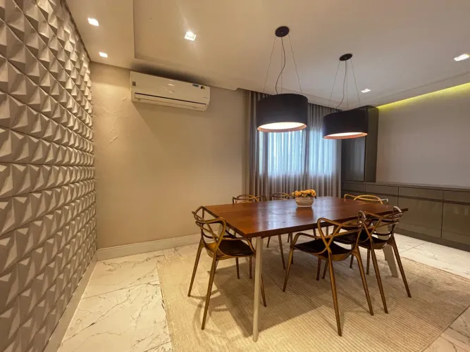 Casa Triplex Alto Padrão 395m², 5 quartos, 1 suíte, 3 vagas cobertas, piscina, cozinha gou