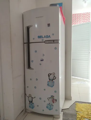 Geladeira com defeito