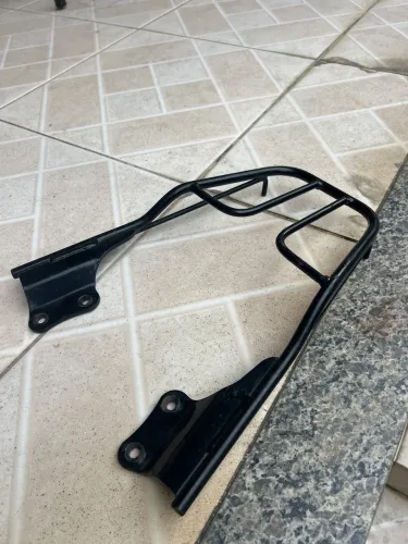 Suporte bagageiro baú bauleto da Twister 