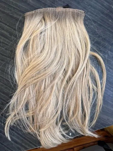 Cabelo loiro mesclado