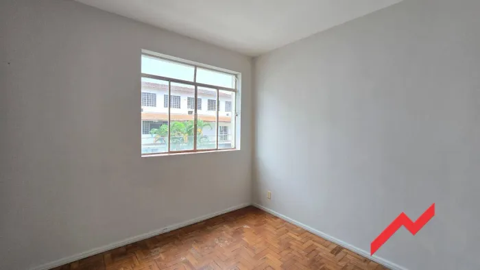 Apartamento com 2 dormitórios à venda por R$ 212.000 - Passos - Juiz de Fora/MG