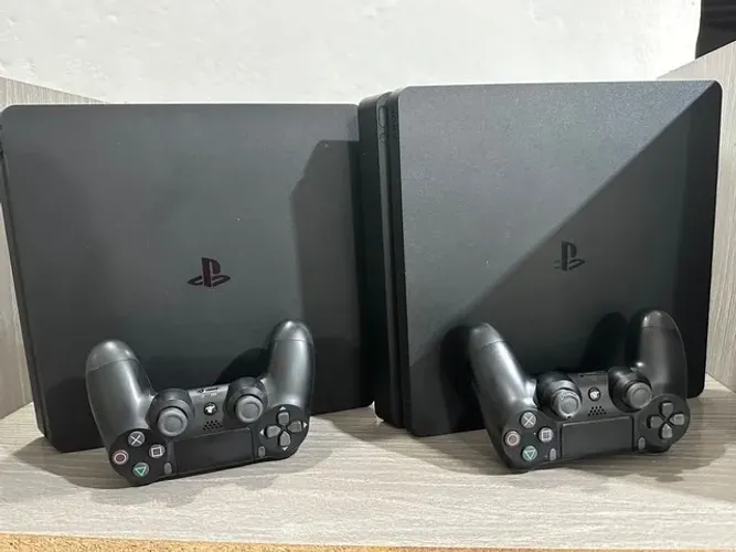 Playstation 4 slim 500gb seminovo aceitamos consoles como parte do pagamento