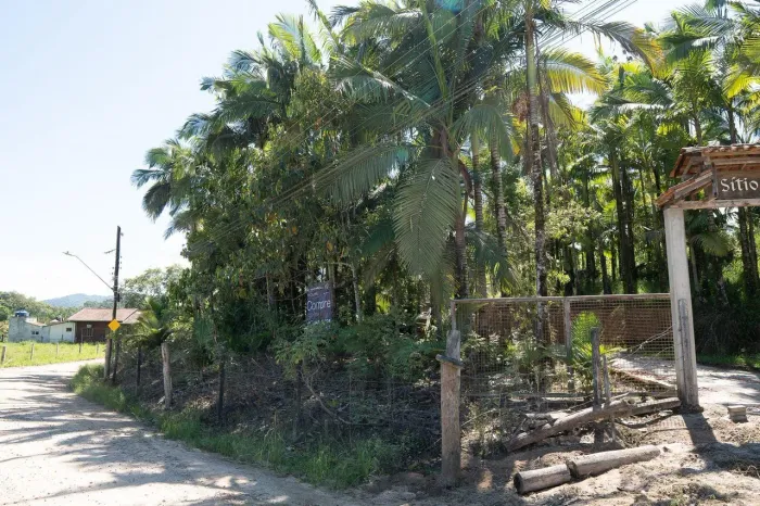Chácara à venda no bairro Alto Minas em Ilhota, SC com 3.500 m²