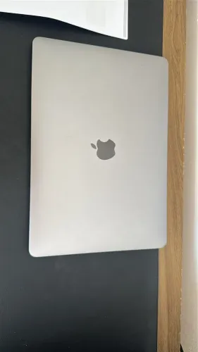 MacBook