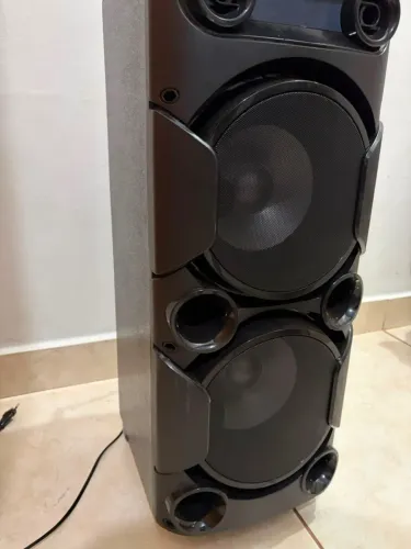 Caixa de som 900W