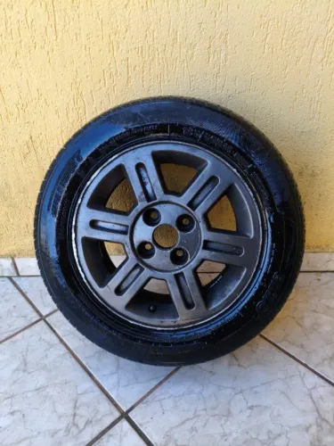 Uma Roda Avulsa do Gol Fun aro 14 Furação 4x100 com Pneu 185/65/14 (brinde), parcelo com T