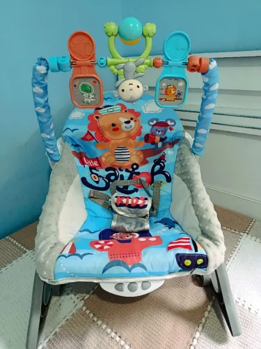 Cadeirinha de balanço infantil