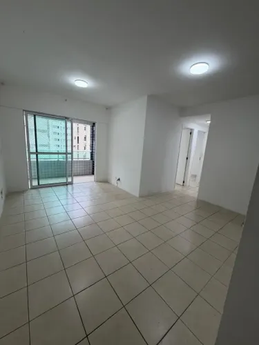 Imóvel para aluguel tem 57 metros quadrados com 2 quartos em Boa Viagem - Recife - PE