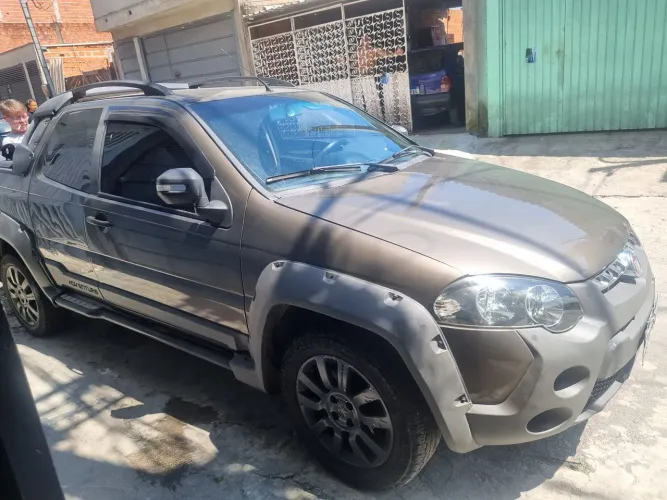 Fiat Strada Adventure1.8/ 1.8 Locker Flex CD 2014