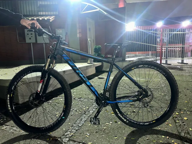 Bike First Aro 29 Shimano - Excelente Estado (Pronta para Andar)