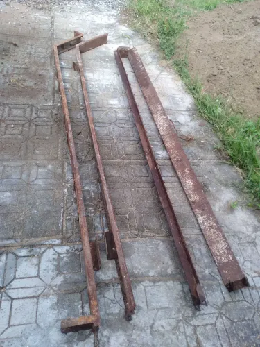 Vendo formas de estaca reta e estaca curvada .chapa de parede grossa. *40