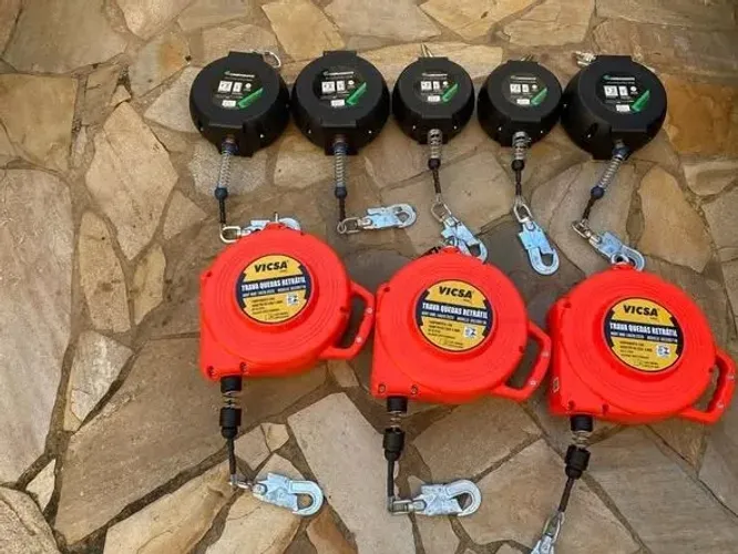 lote de 8 trava quedas vicsa e carbon grafite novo!