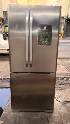 Geladeira Electrolux 3 portas Inox 590 Litros