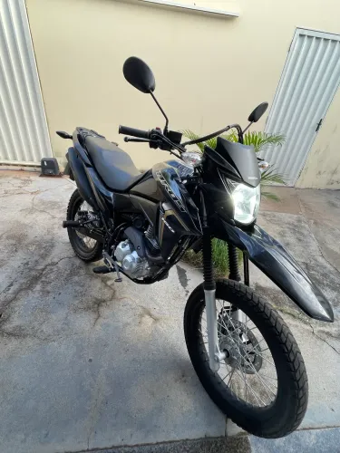 BROS 160 2023 MUITO CONSERVADA, DOCUMENTO 26 JÁ PAGO , NO PONTO DE TRANSFERÊNCIA