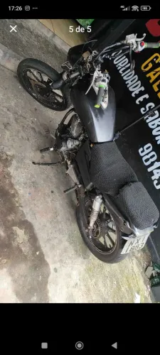 Vendo essa moto barata não é de leilão,tem documento