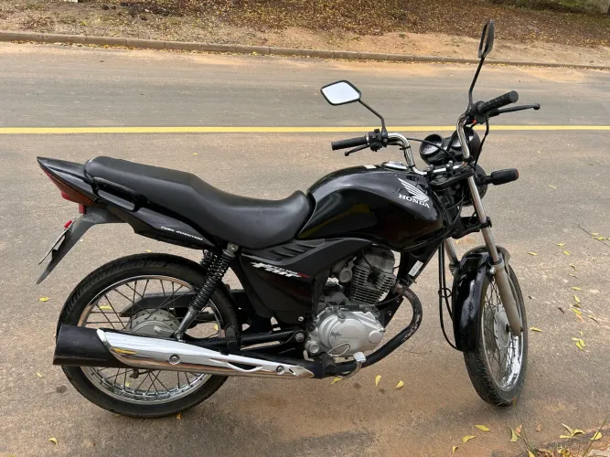 Vendo Honda CG FAN 150 ESI FLEX 2010 