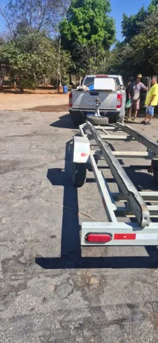 Carretinha para barco de 6 metros. Amologada em 2017