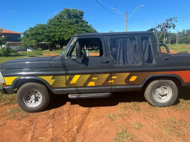 Ford F-1000 S. S. Diesel / S.s. Diesel Turbo 1986