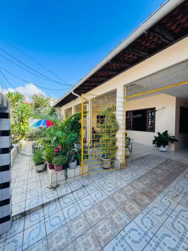 Imóvel para venda possui 200 metros quadrados com 4 quartos em Cohajap - São Luís - MA