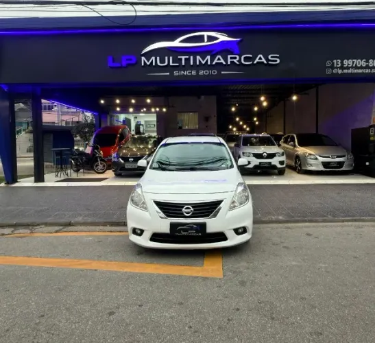 Nissan Versa SL 1.6 16V Flex Fuel 4P Mec. 2014