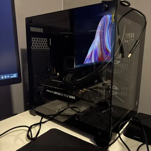 PC GAMER DDR5 RYZEN 9 (1 MES DE USO)