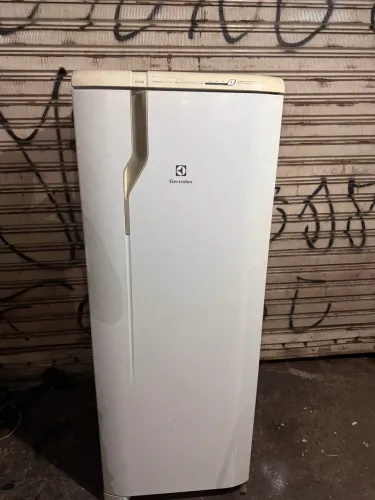 Geladeira Electrolux frost free