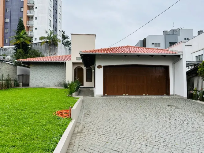 JOINVILLE - Casa Padrão - Santo Antônio