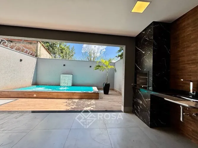 Casa com Piscina e Espaço Gourmet na Vila Oliveira $ 599 mil Pronta para Morar ou Invest