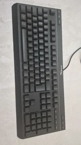 Teclado gamer HyperX alloy core RGB ABNT2