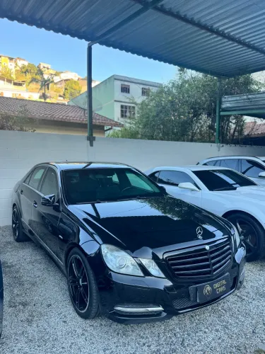 Mercedes-Benz E-250 CGI Avantgarde 1.8 16V 204cv Aut. 2011