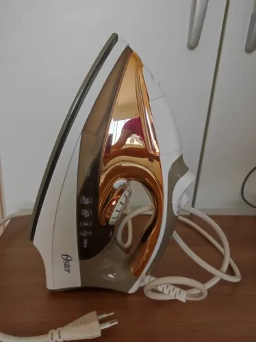 FERRO DE PASSAR A VAPOR ULTRA CARE CHAMPAGNE - usado apenas 1 vez